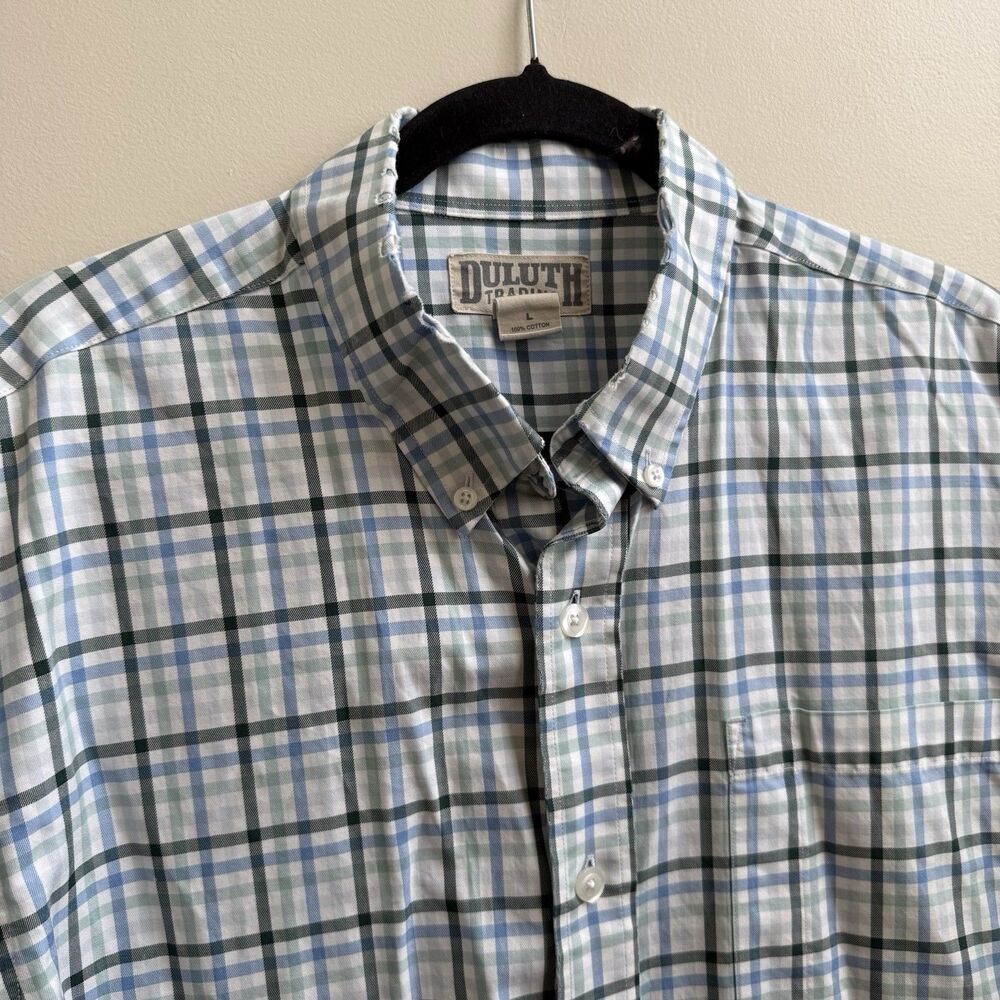 Duluth Trading Co. Shirt Mens L  Blue White Plaid Short Sleeve Cotton Preppy